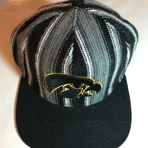 Iowa Hawkeyes Baseball SnapBack  Cap Hat new